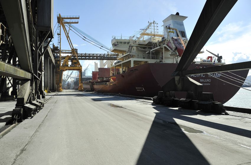  Porto de Paranaguá antecipa metas e planeja ampliar operações