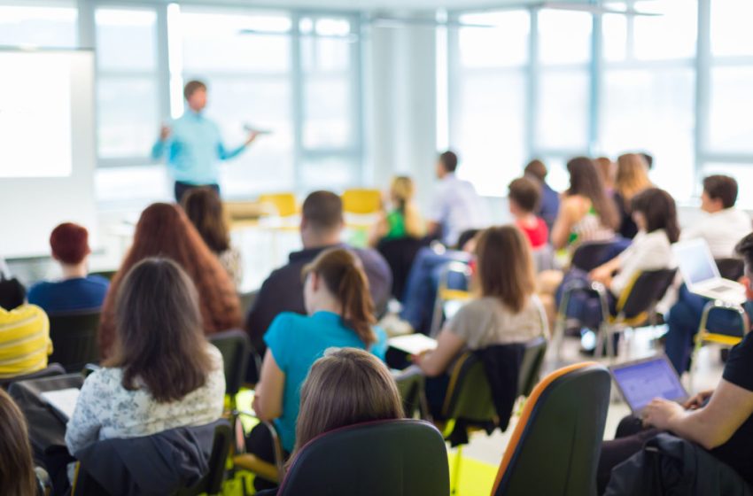  Greve é interrompida em quatro universidades estaduais