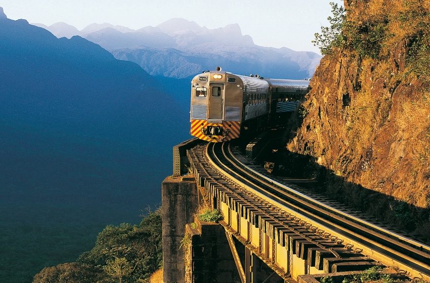  Viagens de trem: opção para turismo de natureza e história