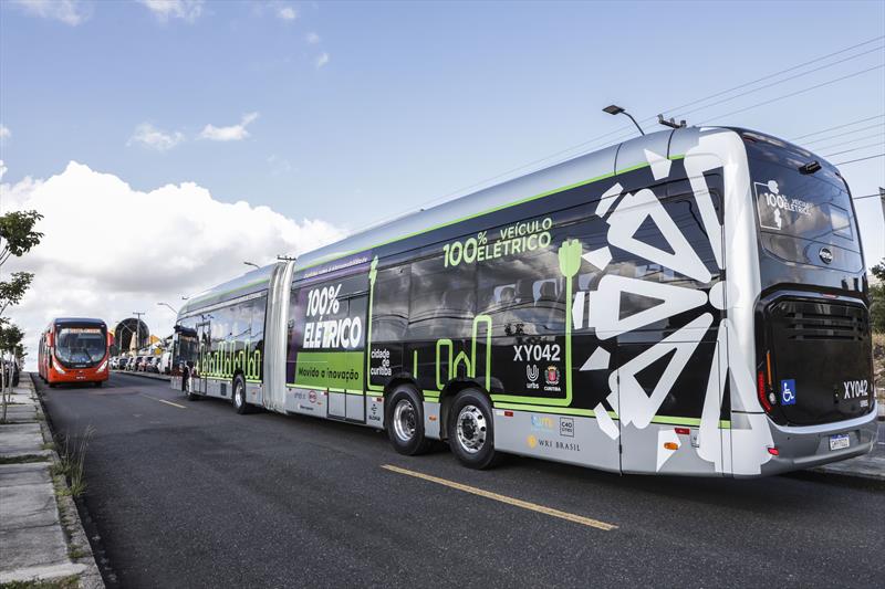  Curitiba anuncia investimento de R$ 200 milhões em ônibus elétricos