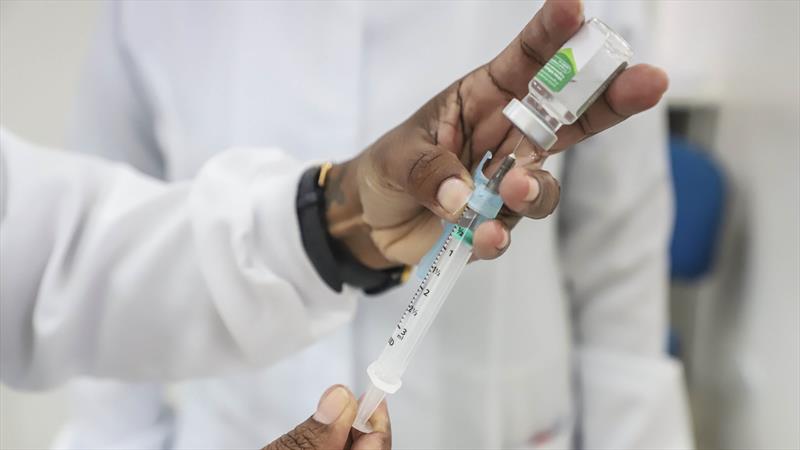  Dengue: Paraná vacina 56% do público esperado