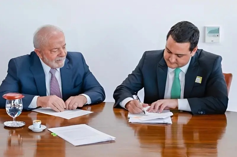  PT Paraná reclama de aproximação de Lula com Ratinho