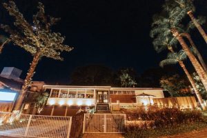 Casa histórica de Curitiba se torna espaço de eventos