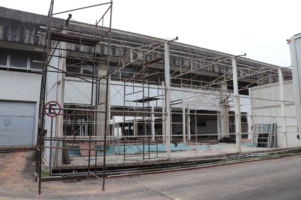 Laboratório de produção de insumos veterinários começa a ser construído