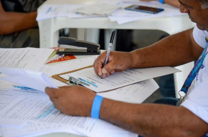  Número de trabalhadores com mais de 50 anos dobrou