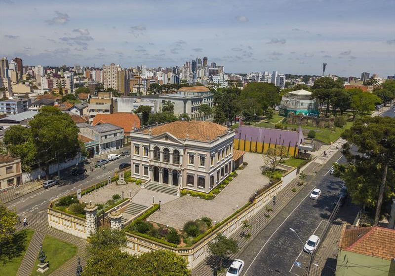  Mais um dia de sol e temperaturas amenas em Curitiba