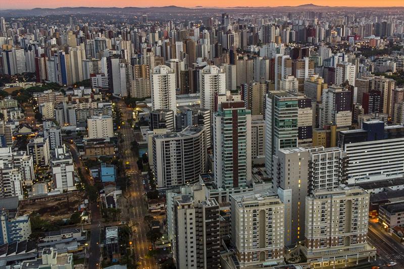  Taxa de ocupação de hotéis em Curitiba chega a 80%