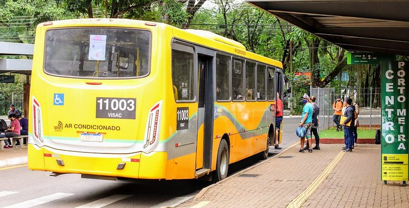  Vereadores aprovam passe livre para estudantes em cidade no Paraná