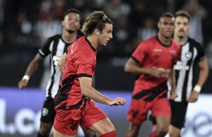 Athletico revê Botafogo pela 3ª vez em 17 dias