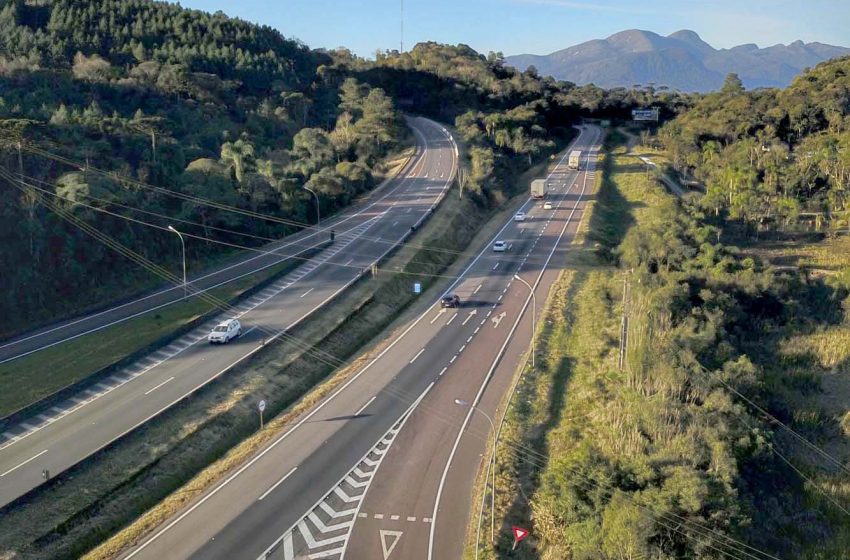  Rodovias: tráfego é tranquilo na Serra do Mar