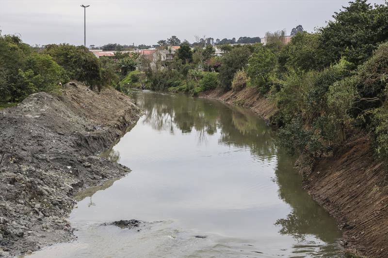  Rio Barigui recebe terceira etapa de obras que evitam alagamentos