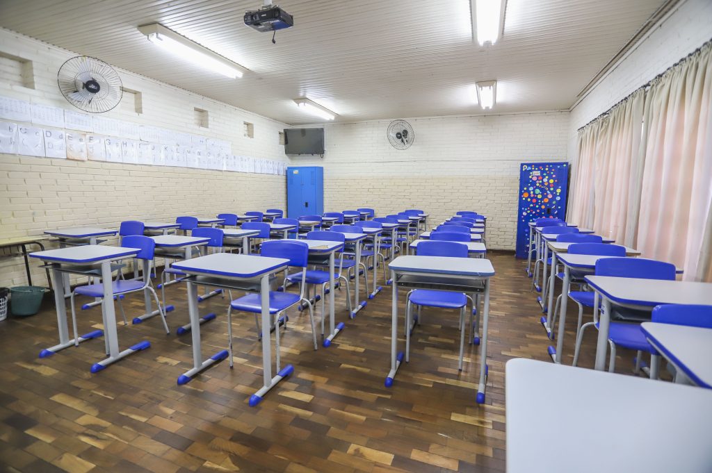 Volta às aulas: Paraná reforça medidas de segurança nas escolas