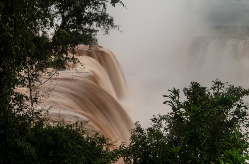  Vazão d’água das Cataratas do Iguaçu continua acima da média