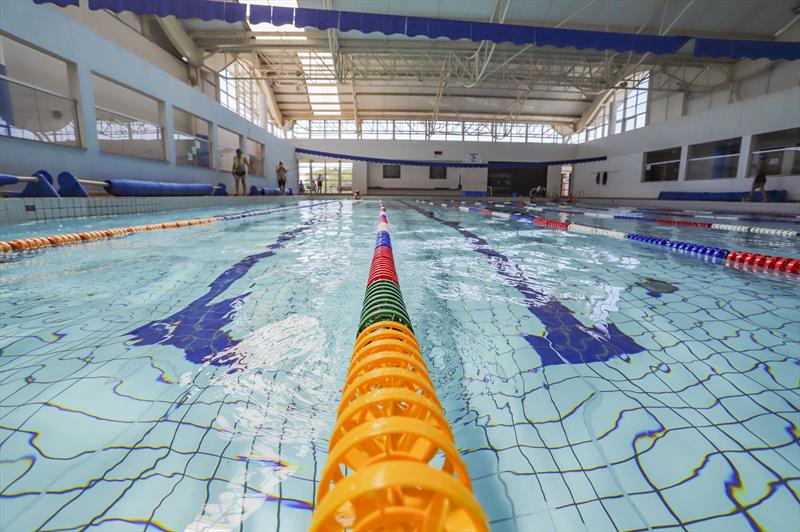  Estão abertas as inscrições para uso de piscinas em Curitiba