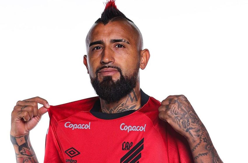  Vidal é anunciado oficialmente pelo Athletico