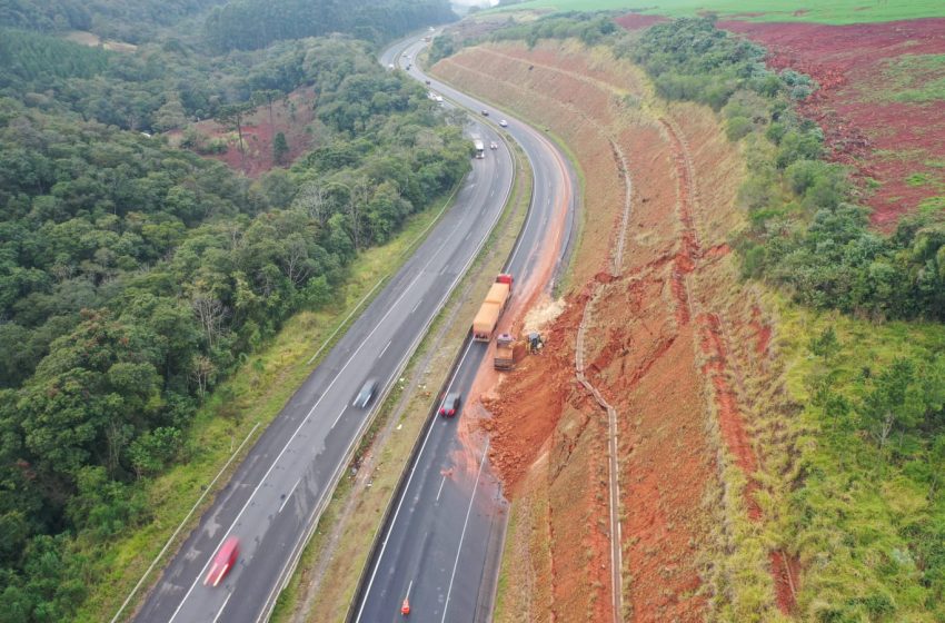  Após deslizamento a BR-376 continua com bloqueio parcial em Tibagi