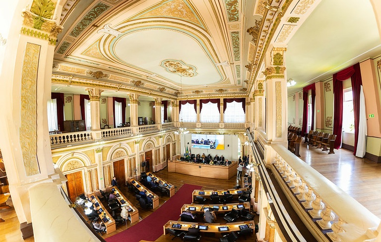  Câmara retoma sessões após recesso parlamentar