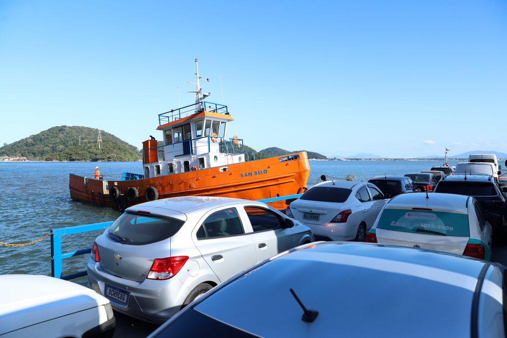 Funcionários do ferryboat de Guaratuba decidem entrar em greve