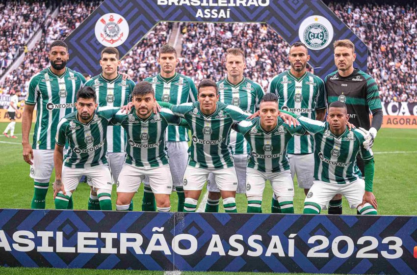 Coritiba parte para o terceiro elenco da temporada - Banda B