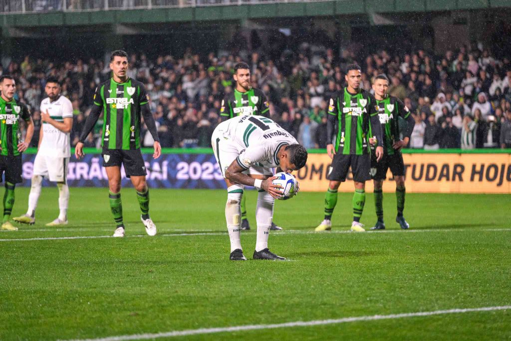 Coritiba: única equipe 100% nos pênaltis entre clubes do Brasileirão