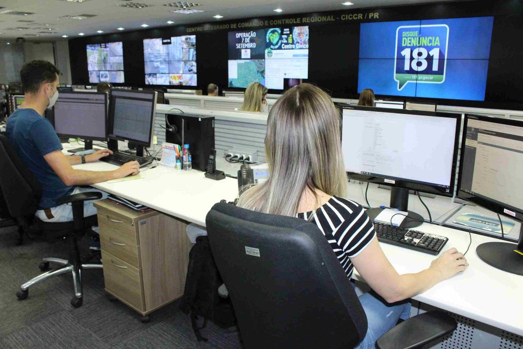 Disque 181 registra 133 denúncias por dia no Paraná