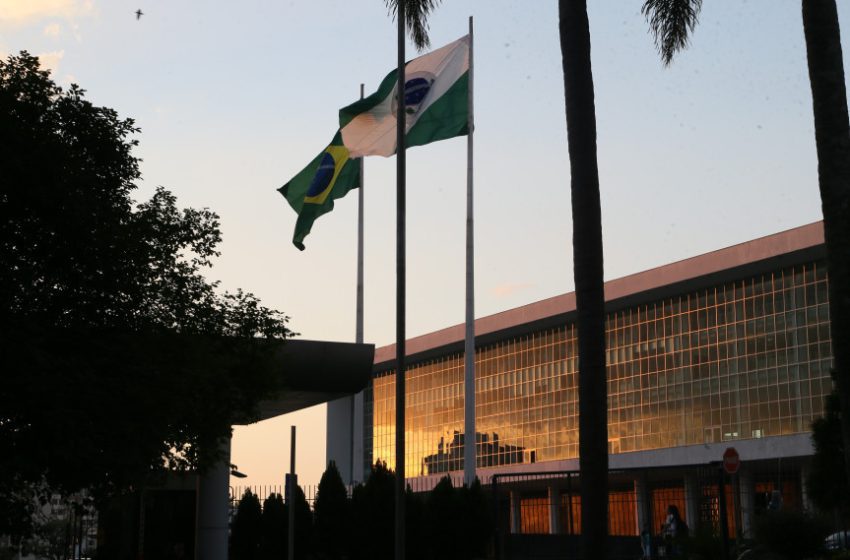  Paraná está em sinal de alerta para os gastos