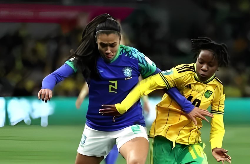 Brasil empata com a Jamaica e está eliminado da Copa