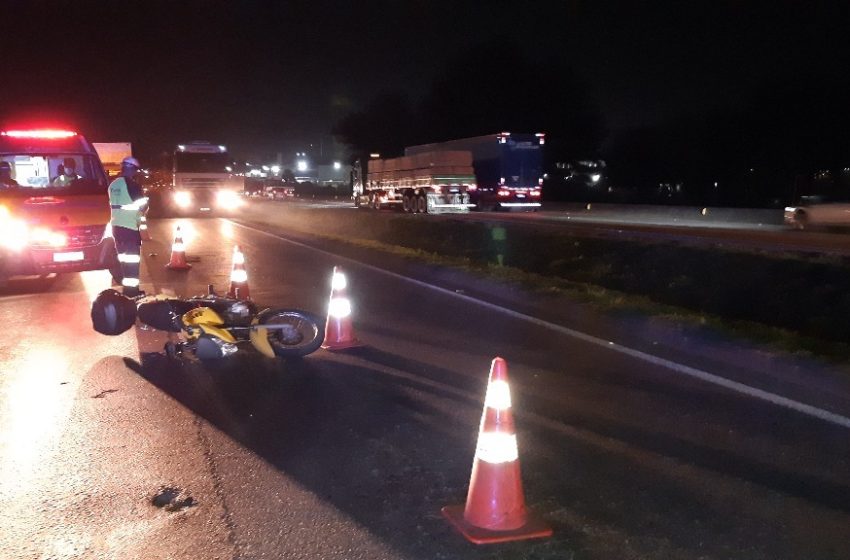  Homem morre em acidente entre caminhão e moto na BR-116