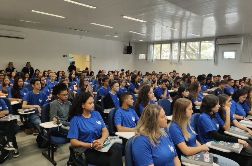  Pré-vestibular gratuito abre nova turma em Curitiba