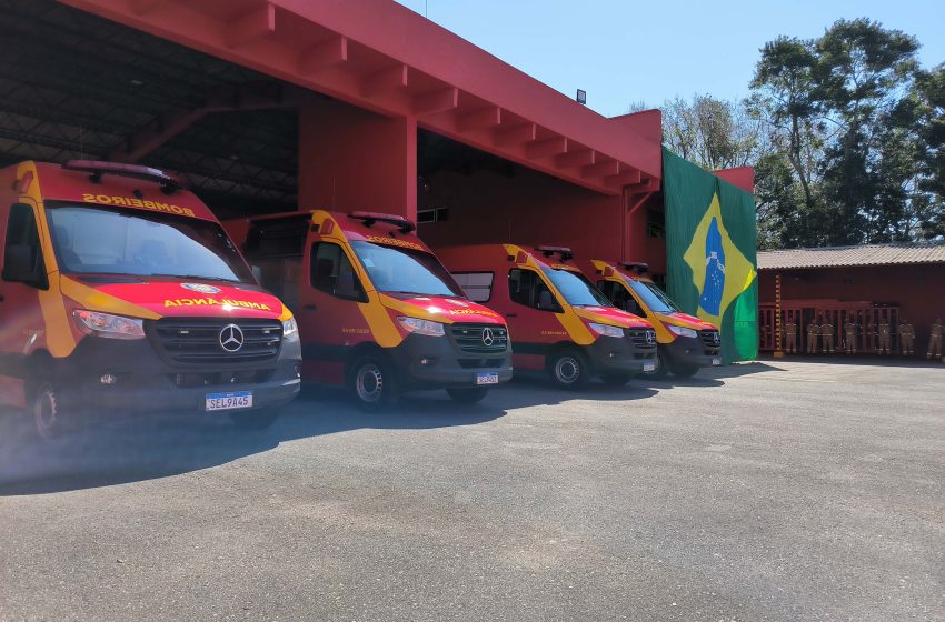  Cinco ambulâncias são entregues para Curitiba e municípios da RMC
