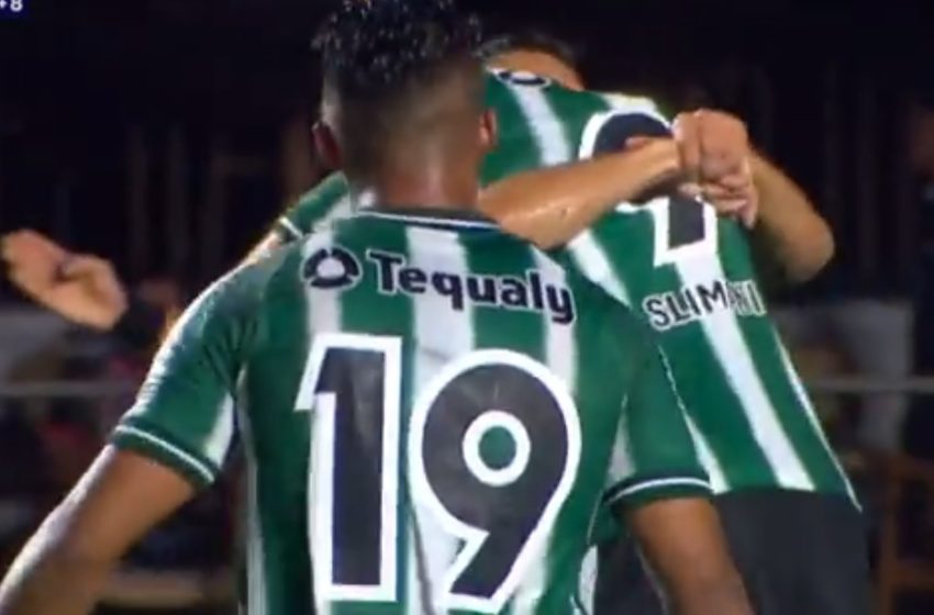  Slimani marca o primeiro gol com a camisa do Coxa