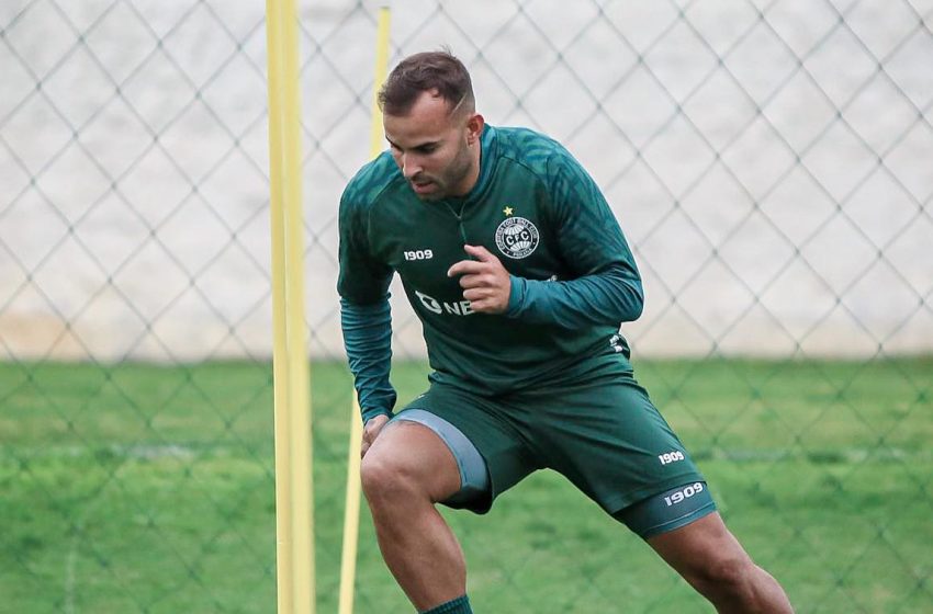  Jesé Rodríguez desembarca, assina e faz primeiro trabalho em campo