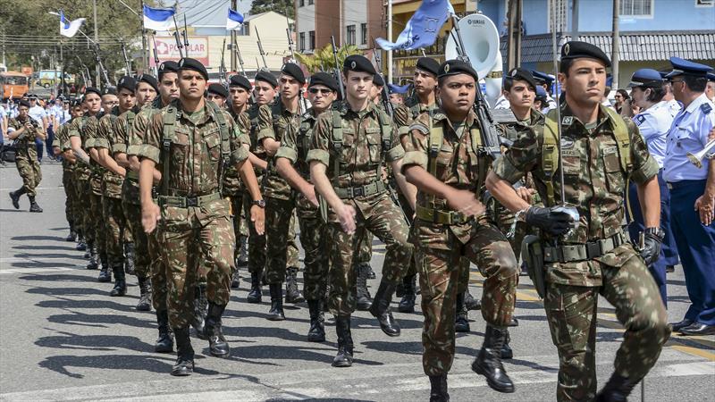  Pinheirinho terá ruas bloqueadas para desfile cívico-militar no domingo (03) 