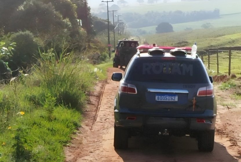  Suspeito de matar policial faz reféns no PR