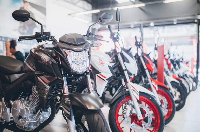  Economia favorável impulsiona venda de motocicletas