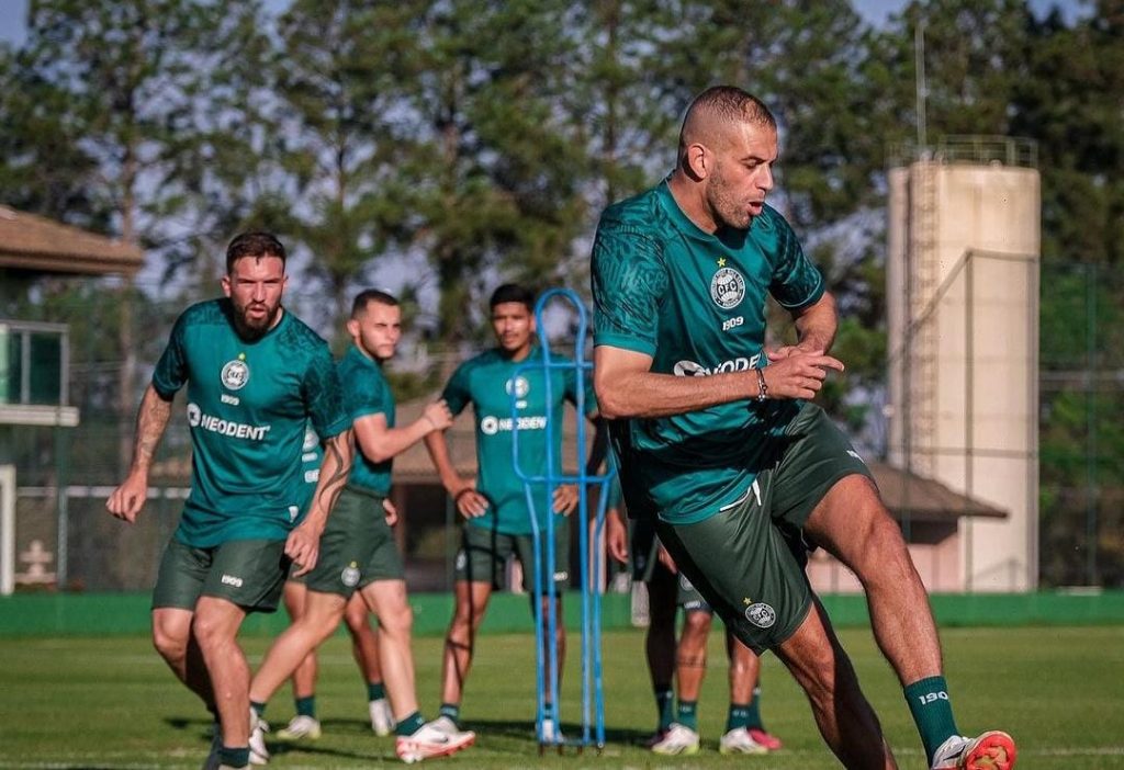 Coritiba sobe no ranking de “elencos mais velhos” do Brasileirão