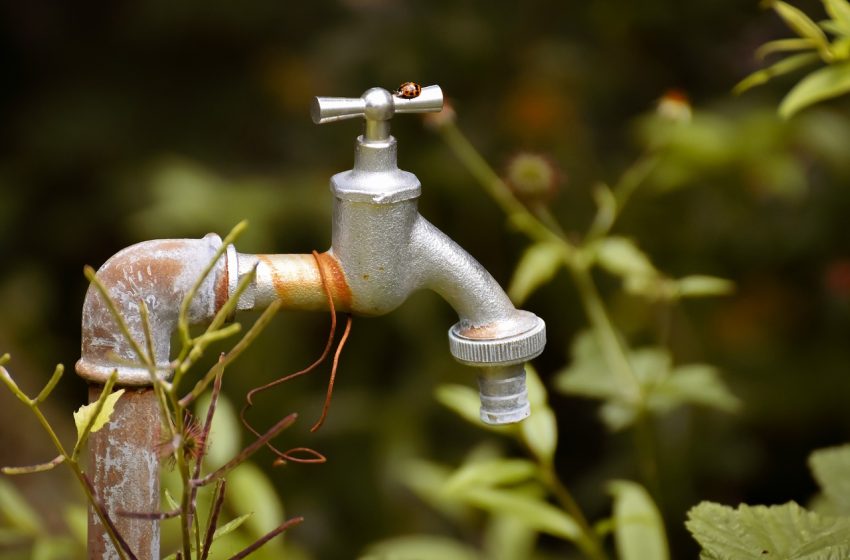  Três bairros de Curitiba podem ficar sem água nesta terça-feira