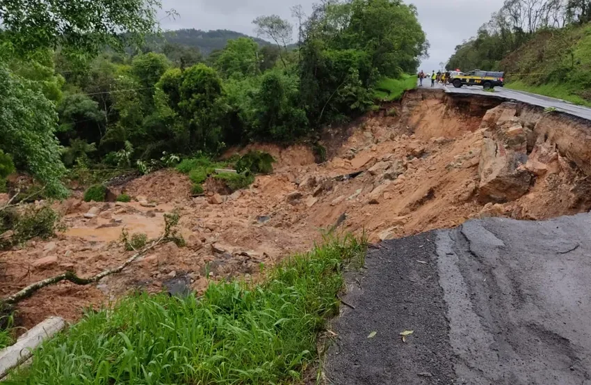  Trânsito é liberado na BR-476, em União da Vitória