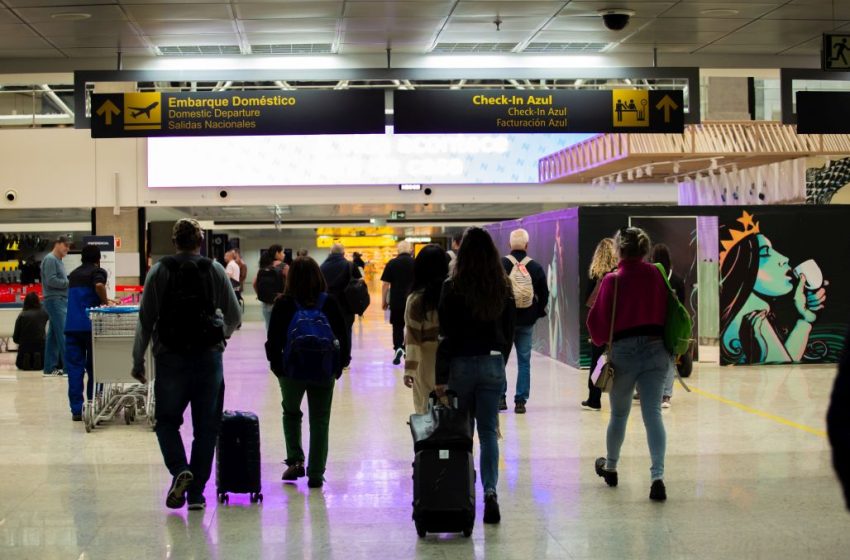  Feriado deve levar 70 mil passageiros ao Aeroporto Afonso Pena