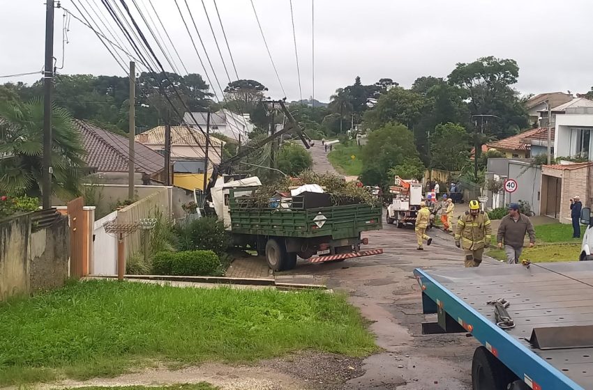  Motorista morre atropelado pelo próprio caminhão no bairro Abranches