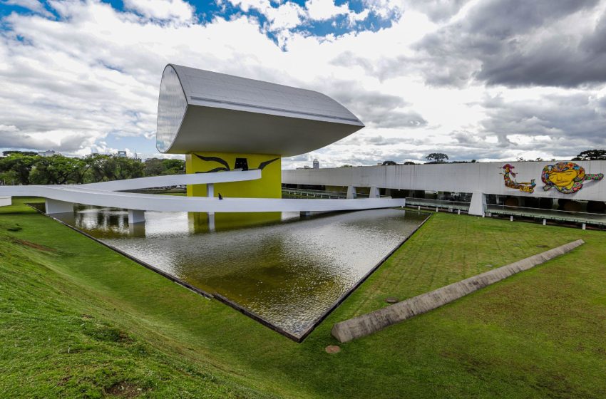  Museu Oscar Niemeyer terá funcionamento normal no feriado de Finados