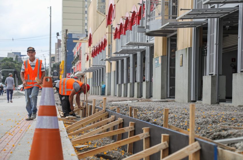  Obras no entorno do Mercado Municipal entram na última etapa