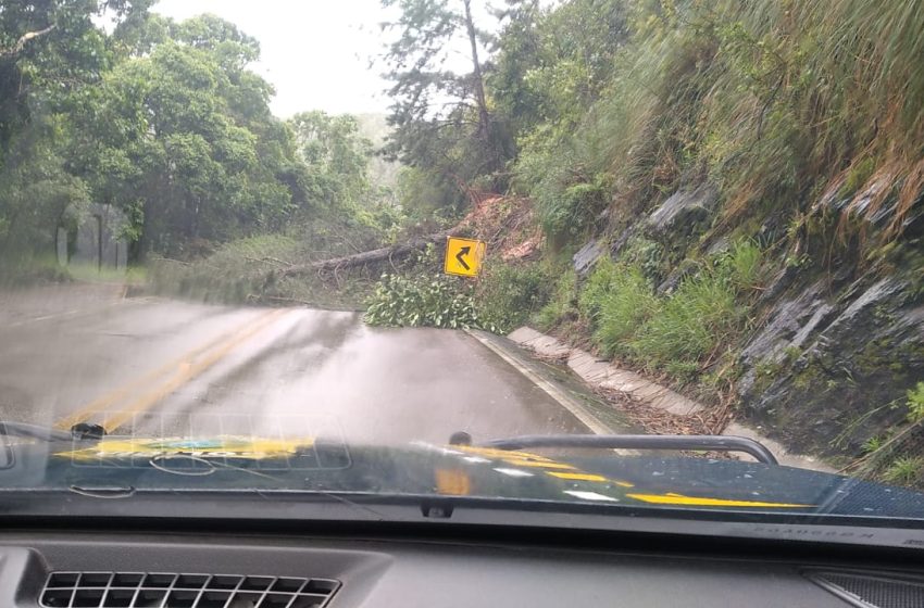  Chuvas causam mais bloqueios em rodovias no Paraná