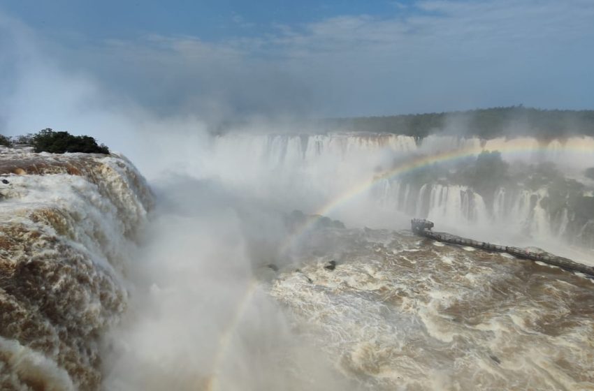  Passarela das Cataratas do Iguaçu é reaberta para visitação