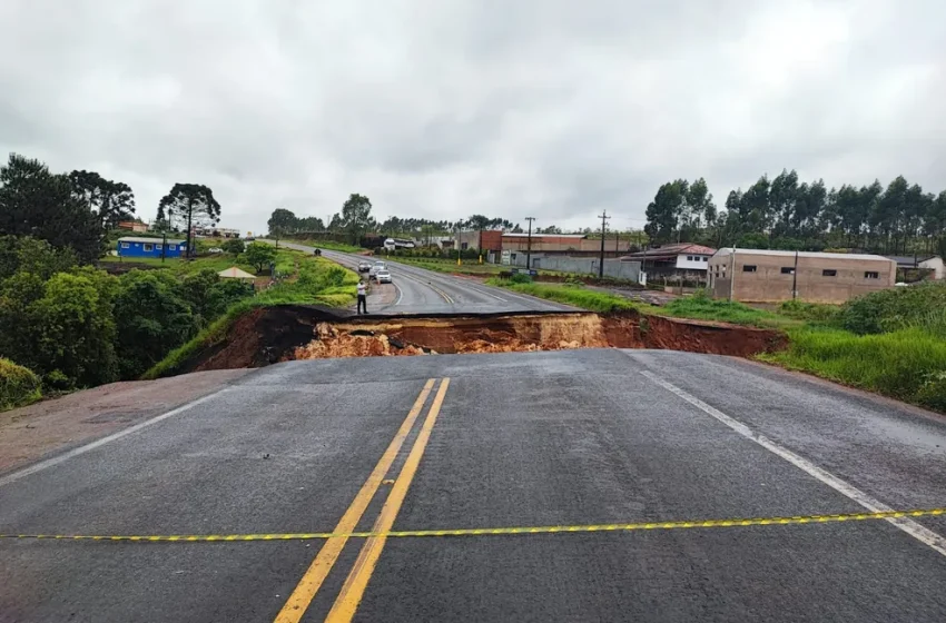  Paraná terá contrato emergencial para reconstruir cratera na PR-151