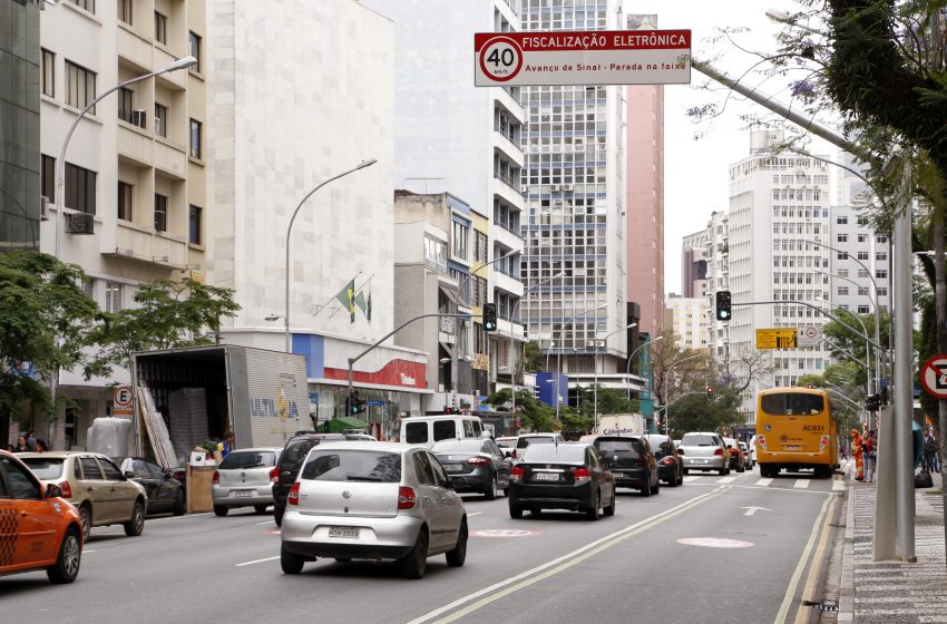  Xingar motoristas ruins já foi campanha da prefeitura