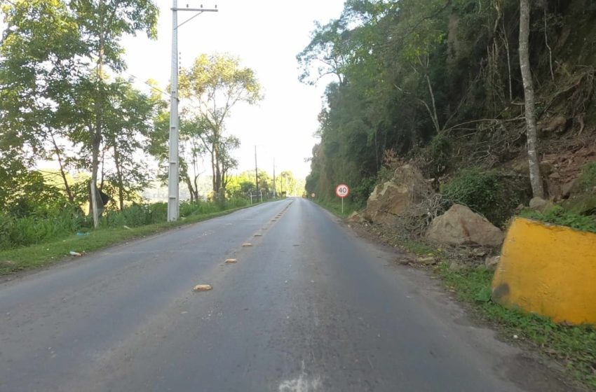  Paraná tem 11 pontos de bloqueio total de rodovias