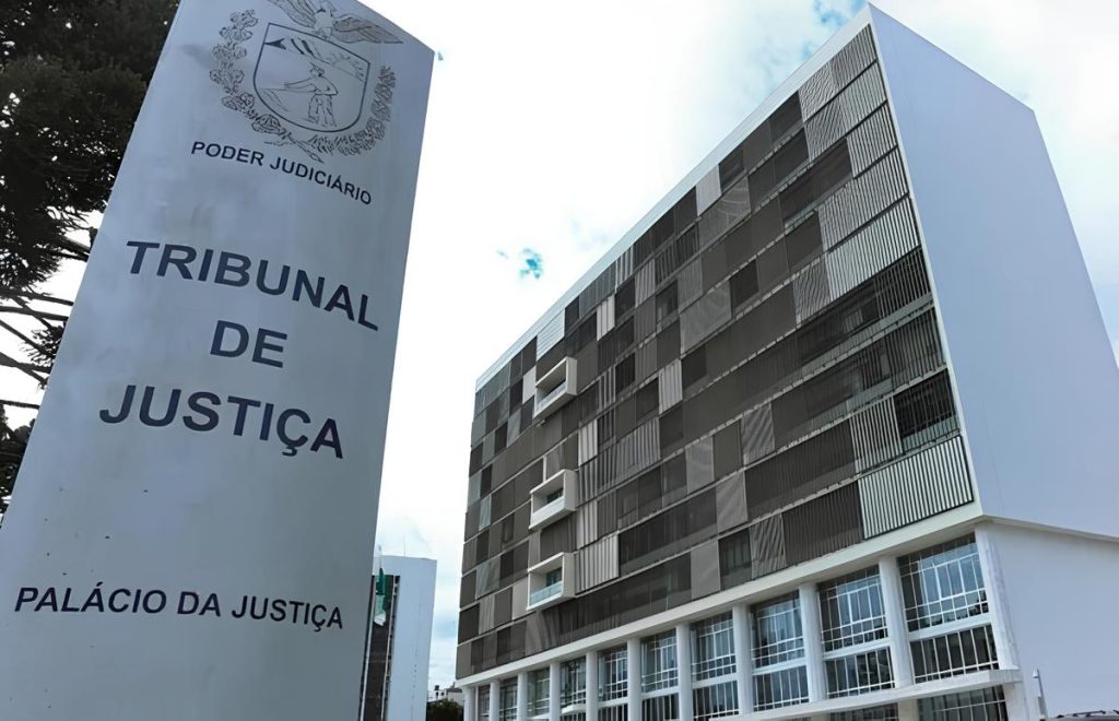 Homem é condenado após matar e atear fogo em idoso