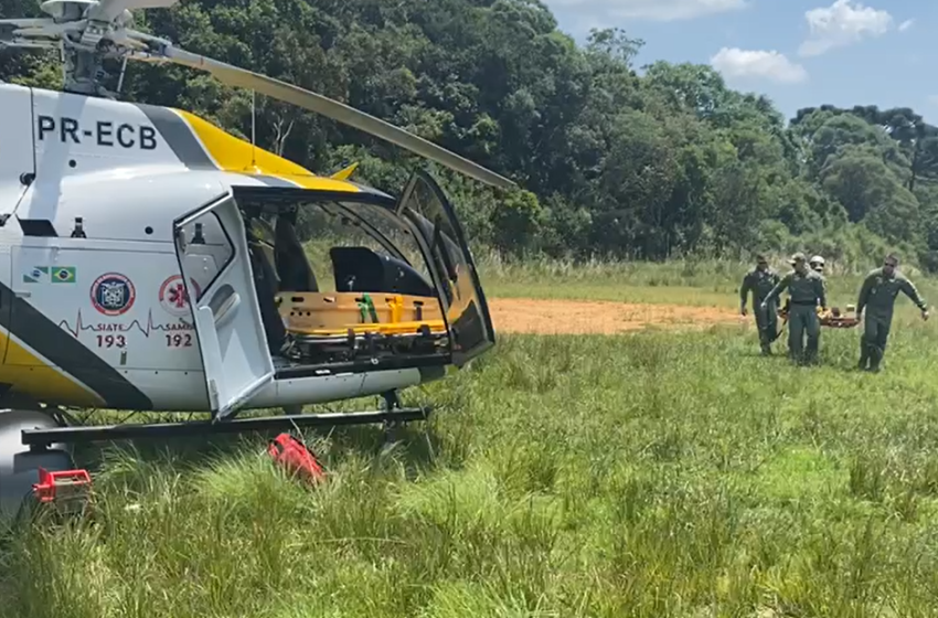  Homem é resgatado por aeronave após fratura em trilha