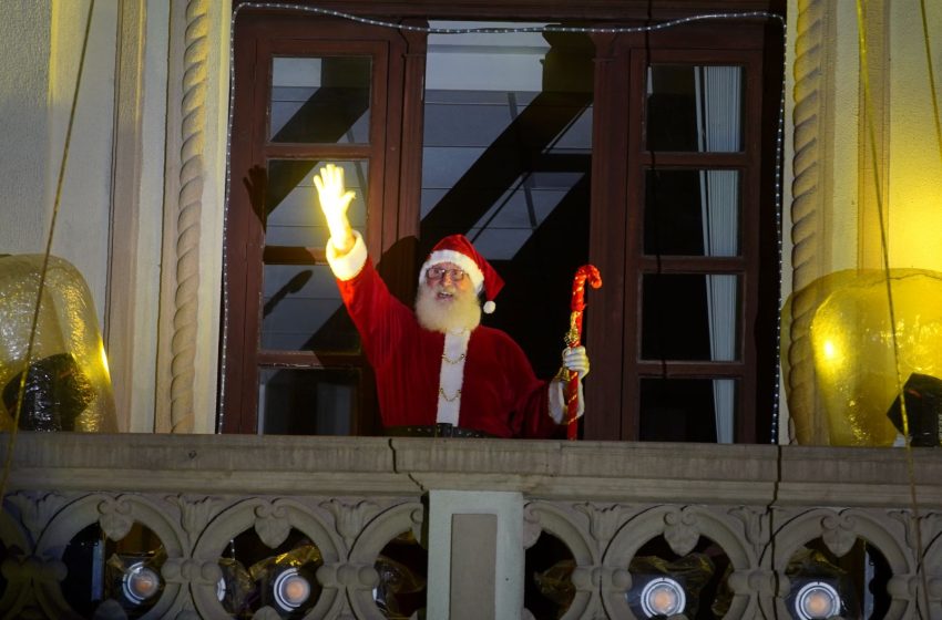  Crianças apresentam Cantata de Natal em colégio do Batel